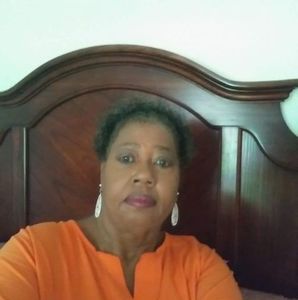 Meet your Posher, Edith